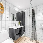 Anastasia - 200m From The Sea By Interhome